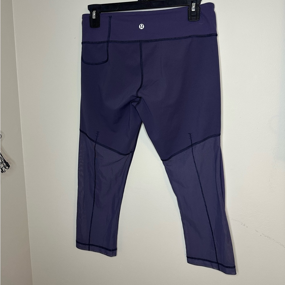Lululemon Purple Mesh Capri Leggings Womens Size 8